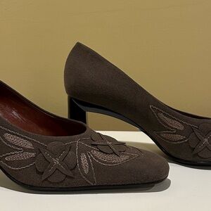 Sesto Meucci Taupe Brown Floral Heels